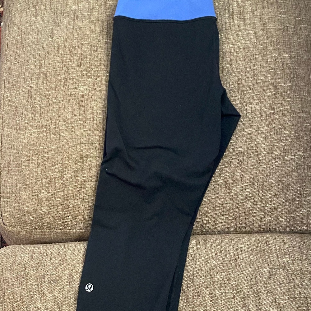 Black Cropped Lululemon Leggings